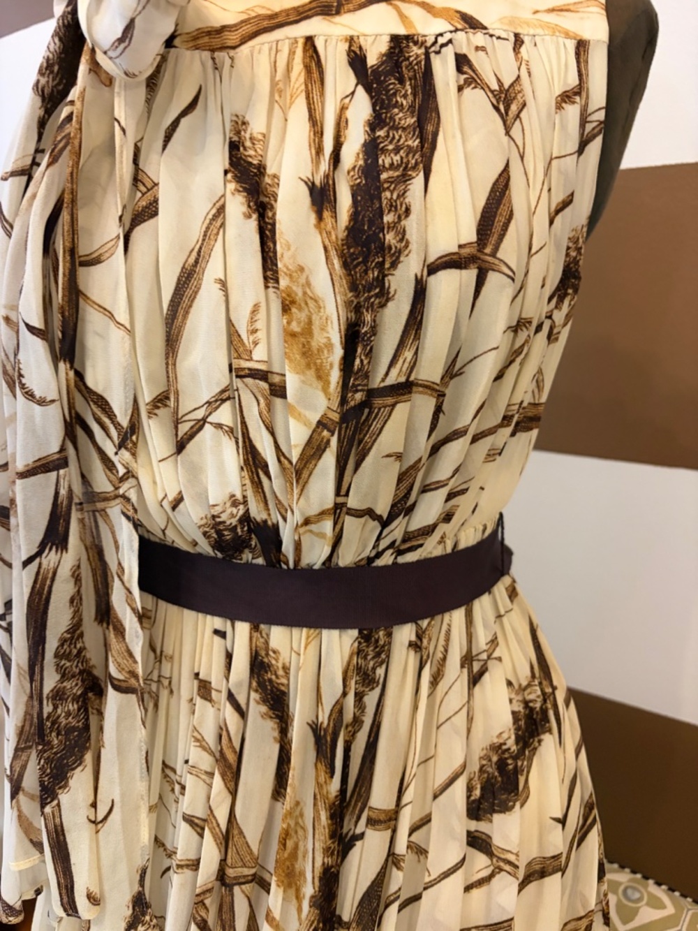 ✨ Banana Republic Luxury Full-Length Dress | XXS ✨Fits Like a US4 - Picture 7 of 16